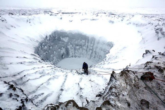 მეცნიერებმა რუსეთში უზარმაზარი ზომის ხვრელი აღმოაჩინეს