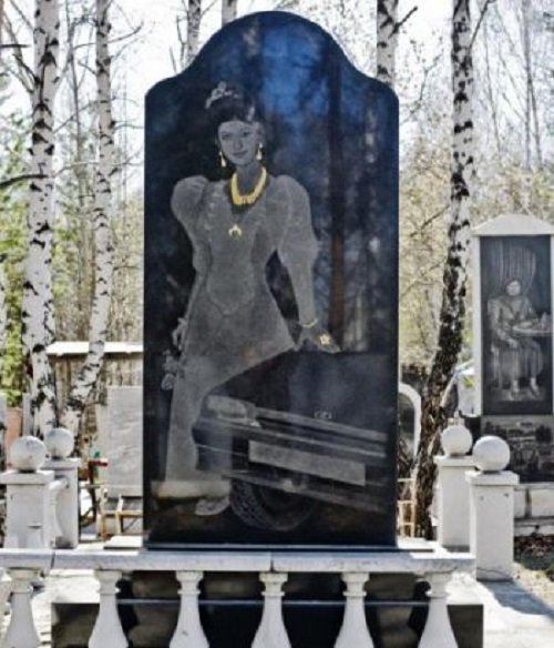 რაში ხარჯავენ ფულს რუსი მილიონერები - 5 გამაოგნებელი ფაქტი