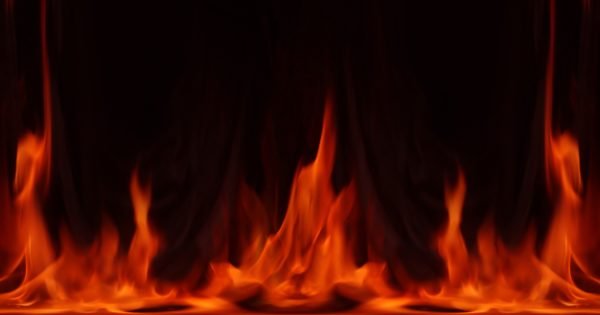 10 შთამბეჭდავი ტრუკი ცეცხლის გამოყენებით, რომელთა გაკეთება სახლის პირობებშიც შეგიძლიათ