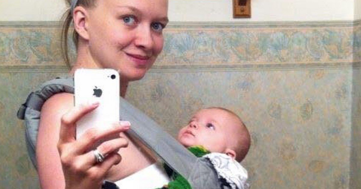 ბედნიერმა დედამ ინტერნეტით გააზიარა თავისი ფოტო ჩვილთან ერთად. მან არ იცოდა, რა საშინელება ელოდა წინ...